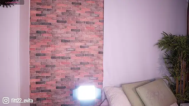 Snapshot of Lucy_fit chatting on March 2025 09:12:02 AM Lucy fit online show from March 2025 09:12:02 AM