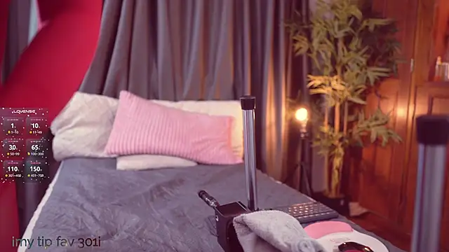 Snapshot of Lucy_fit chatting on September 2025 10:07:02 AM Lucy fit online show from September 2025 10:07:02 AM