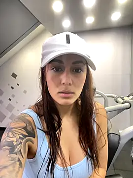 Snapshot of Lucy_fit chatting on October 2025 04:36:02 PM Lucy fit online show from October 2025 04:36:02 PM