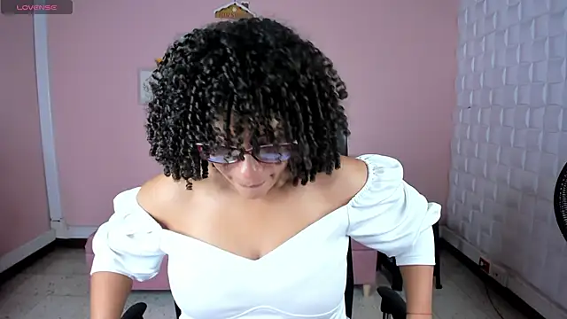 Snapshot of DannaBerry chatting on January 2025 03:23:01 PM DannaBerry online show from January 2025 03:23:01 PM