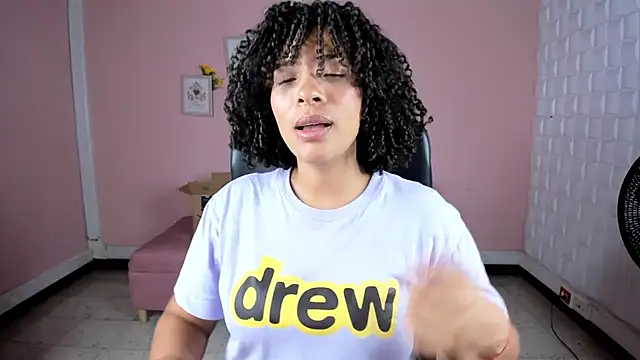 Snapshot of DannaBerry chatting on January 2025 03:29:01 PM DannaBerry online show from January 2025 03:29:01 PM