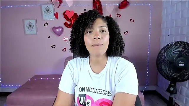 Snapshot of DannaBerry chatting on February 2025 02:00:02 PM DannaBerry online show from February 2025 02:00:02 PM