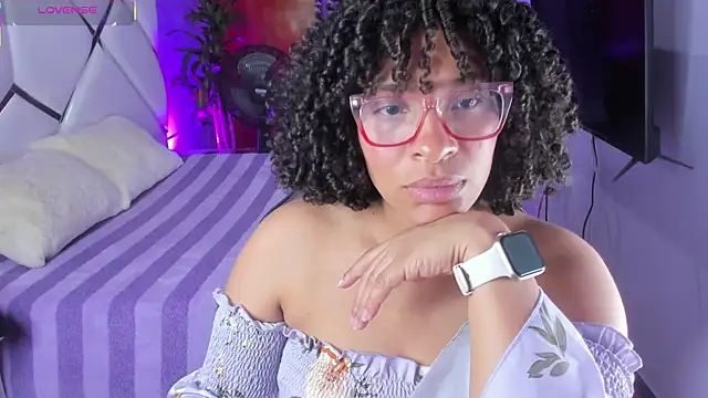 Snapshot of DannaBerry chatting on September 2025 02:28:02 PM DannaBerry online show from September 2025 02:28:02 PM