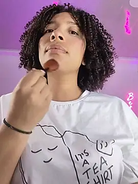 Snapshot of DannaBerry chatting on November 2025 03:12:02 PM DannaBerry online show from November 2025 03:12:02 PM