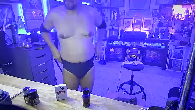 Snapshot of Briefs_bud chatting on February 2025 01:03:01 AM Briefs bud online show from February 2025 01:03:01 AM