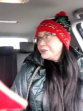 x  KHALEESI  x online show from December 2024 02:08:02 PM