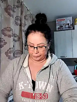 x  KHALEESI  x online show from January 2025 04:59:01 PM