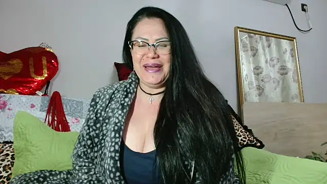 x  KHALEESI  x online show from March 2025 11:22:02 PM