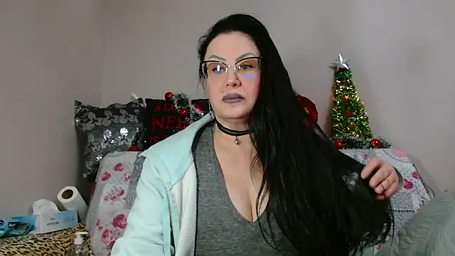 x  KHALEESI  x online show from January 2026 08:12:02 PM