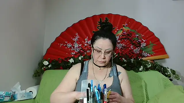 Snapshot of x__KHALEESI__x chatting on March 2026 07:08:01 PM x KHALEESI x online show from March 2026 07:08:01 PM