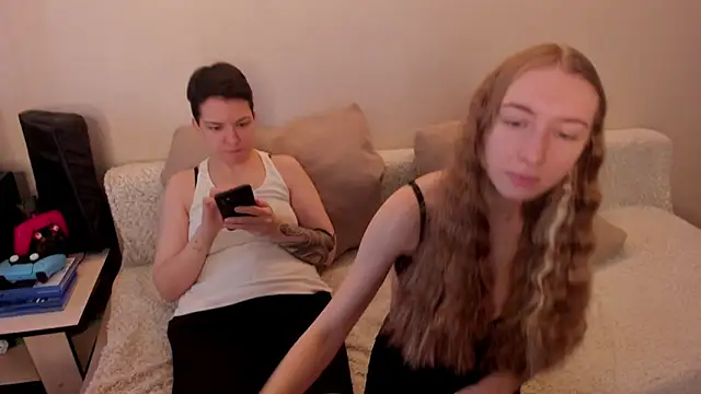 secret dreams   online show from February 2025 08:48:02 AM