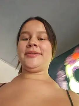 Snapshot of sweet_lucia chatting on October 2025 02:38:01 PM sweet lucia online show from October 2025 02:38:01 PM