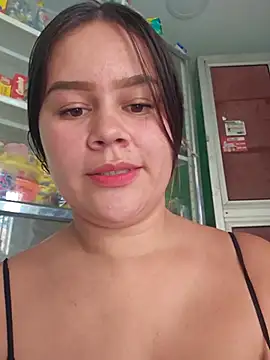 Snapshot of sweet_lucia chatting on March 2026 03:33:01 PM sweet lucia online show from March 2026 03:33:01 PM