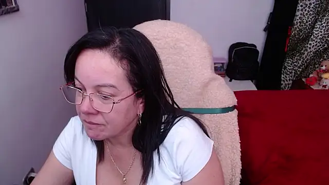 Snapshot of Sonialorens_ chatting on November 2025 09:47:01 PM Sonialorens online show from November 2025 09:47:01 PM