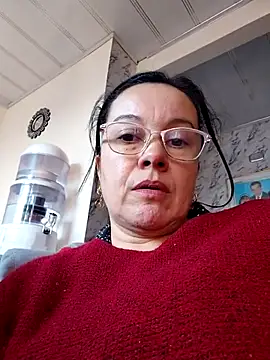 Sonialorens  online show from June 2026 10:10:02 PM