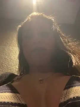 Snapshot of angelitasexy81 chatting on January 2025 04:06:01 PM angelitasexy81 online show from January 2025 04:06:01 PM