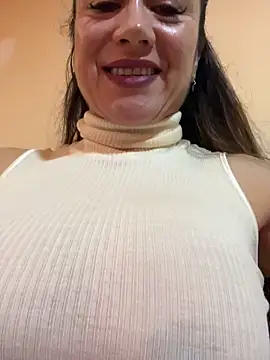 Snapshot of angelitasexy81 chatting on February 2025 11:11:02 AM angelitasexy81 online show from February 2025 11:11:02 AM