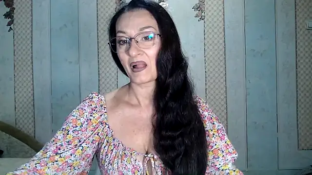 Snapshot of Antralyn chatting on October 2025 09:46:02 AM Antralyn online show from October 2025 09:46:02 AM