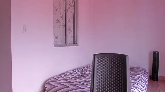 Emma lean online show from December 2025 04:02:02 PM