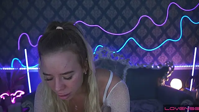 Snapshot of Sexy_Ira chatting on January 2025 10:16:02 AM Sexy Ira online show from January 2025 10:16:02 AM