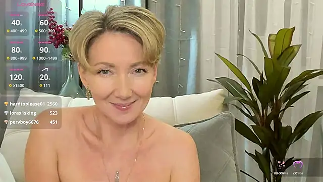 Snapshot of AkexandraFix chatting on December 2024 06:06:02 PM AkexandraFix online show from December 2024 06:06:02 PM