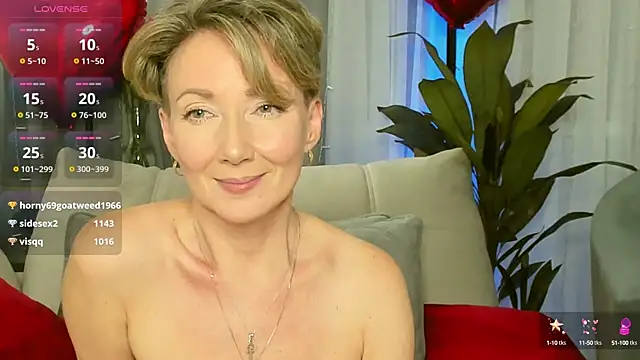 Snapshot of AkexandraFix chatting on February 2025 12:17:02 PM AkexandraFix online show from February 2025 12:17:02 PM