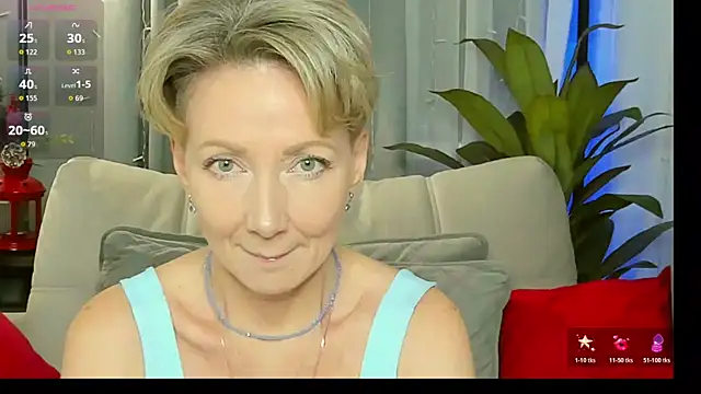 Snapshot of AkexandraFix chatting on December 2025 01:05:01 PM AkexandraFix online show from December 2025 01:05:01 PM