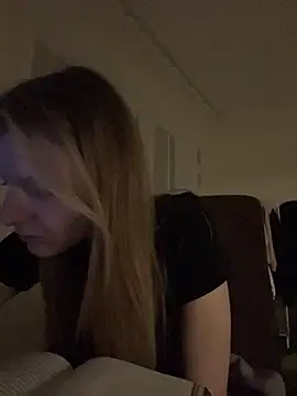 MaryHiggins online show from April 2026 07:22:01 PM