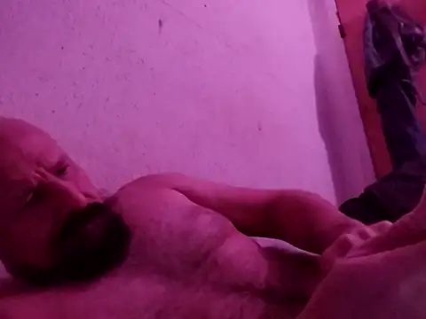 Snapshot of madmaxmiami chatting on March 2026 03:50:01 AM madmaxmiami online show from March 2026 03:50:01 AM