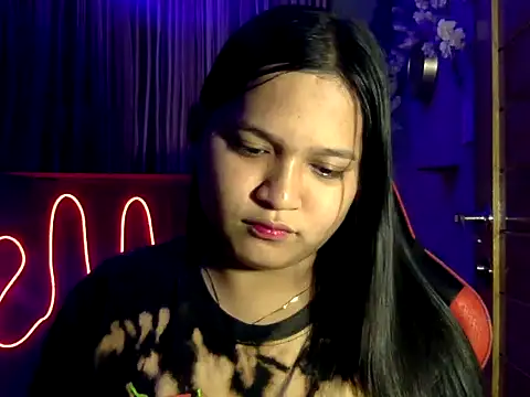 EmpressYna online show from November 2025 08:35:01 AM