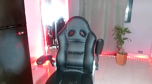 Ariana girlhots online show from February 2025 05:45:01 AM