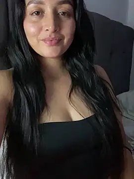 Snapshot of vellaAngel chatting on December 2024 03:45:02 AM vellaAngel online show from December 2024 03:45:02 AM