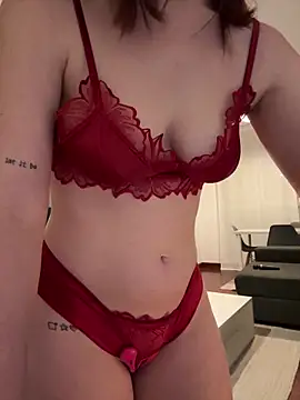 Snapshot of redheaddoll22 chatting on January 2025 08:31:01 AM redheaddoll22 online show from January 2025 08:31:01 AM