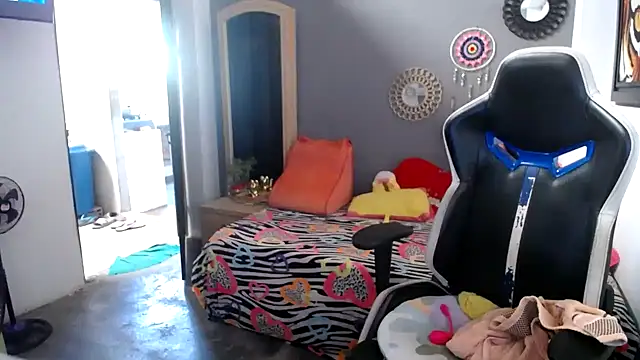 Snapshot of marysol83 chatting on March 2026 07:07:02 PM marysol83 online show from March 2026 07:07:02 PM