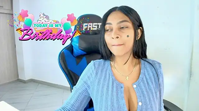 sophiax-x online show from February 2026 07:07:01 PM