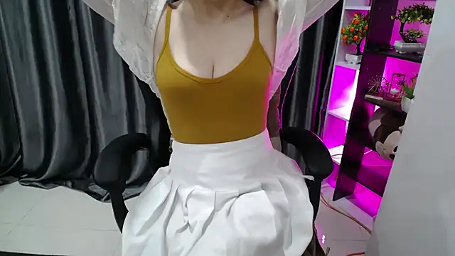 Snapshot of Yuki-yio chatting on February 2025 01:25:02 AM Yuki-yio online show from February 2025 01:25:02 AM