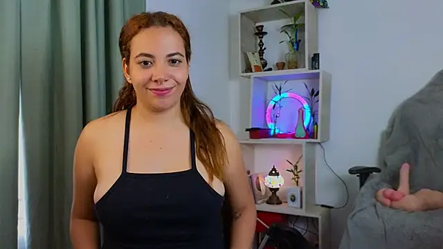 Snapshot of Emma_Wish chatting on February 2025 08:44:02 PM Emma Wish online show from February 2025 08:44:02 PM