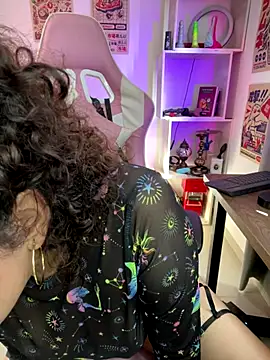 Snapshot of Emma_Wish chatting on October 2025 07:43:01 PM Emma Wish online show from October 2025 07:43:01 PM