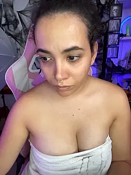 Snapshot of Emma_Wish chatting on October 2025 04:19:02 PM Emma Wish online show from October 2025 04:19:02 PM