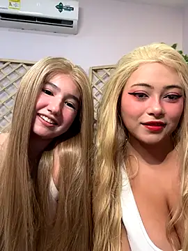 seraphine23 online show from September 2025 12:36:02 AM