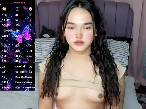 Snapshot of MoaningKylie chatting on March 2026 12:02:02 PM MoaningKylie online show from March 2026 12:02:02 PM