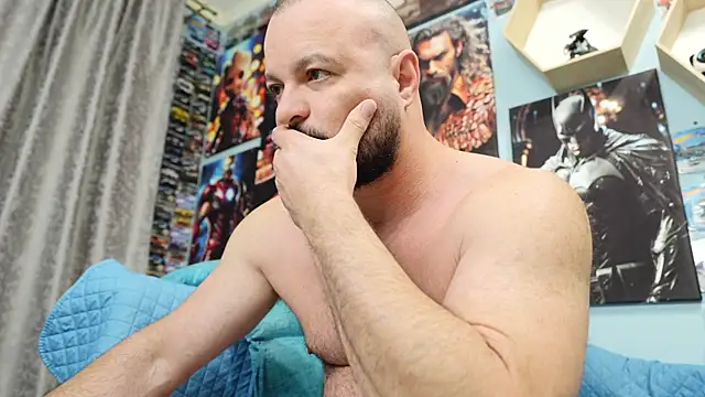 Snapshot of Muscle_Bear chatting on October 2025 05:16:02 AM Muscle Bear online show from October 2025 05:16:02 AM