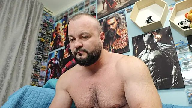 Snapshot of Muscle_Bear chatting on October 2025 04:35:01 AM Muscle Bear online show from October 2025 04:35:01 AM
