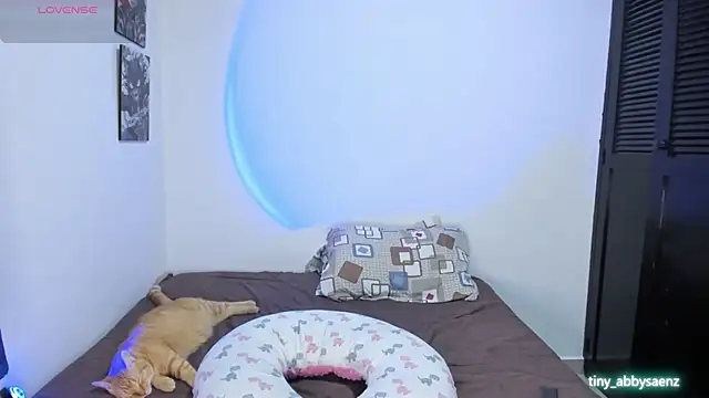 Abby Saenz01 online show from September 2025 12:21:01 AM