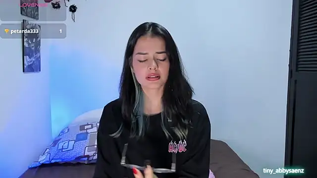 Abby Saenz01 online show from October 2025 06:29:01 PM