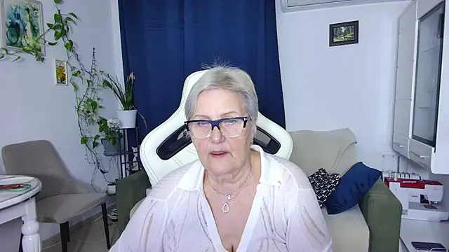 Selenna57 online show from April 2026 05:31:02 PM