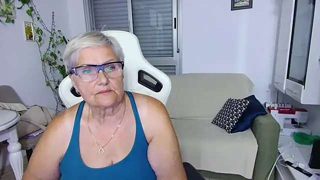 Selenna57 online show from May 2026 05:21:02 PM