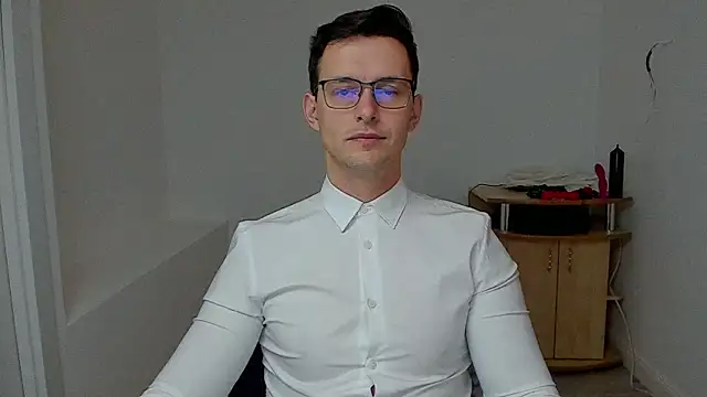 sexxymuscles4u online show from January 2025 09:03:01 AM