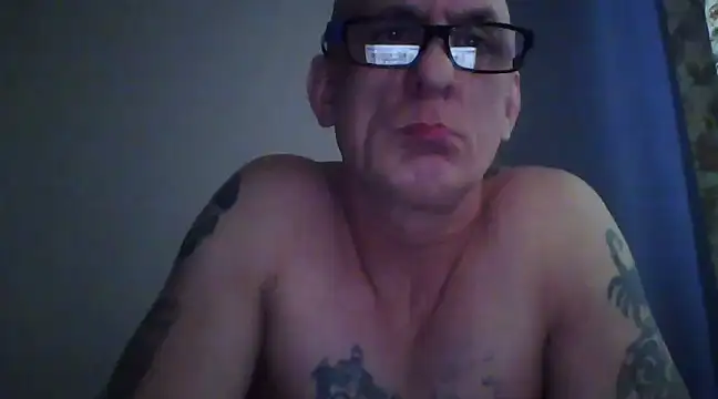 Snapshot of michu81 chatting on December 2024 11:23:02 AM michu81 online show from December 2024 11:23:02 AM