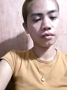 Snapshot of Cutie_body11 chatting on December 2024 12:18:02 PM Cutie body11 online show from December 2024 12:18:02 PM